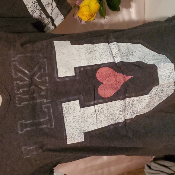 Stranded - Picture 3 of 7